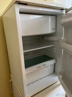 Lednice s mrazákem Zanussi