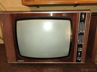 Televize rubín 714