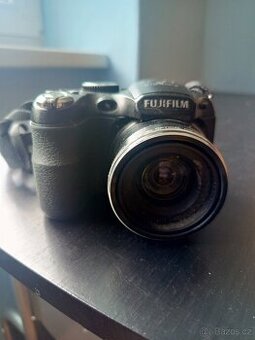 FujiFilm FinePix S2950