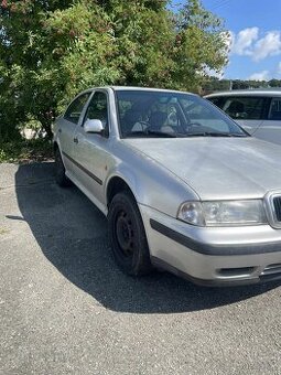 Škoda Octavia I 1.6 SR