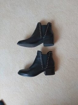 kožené kotníkové kozačky vel. 39