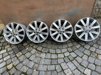 Alu disky VW R17