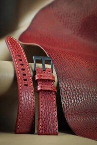 Kožený červený řemínek Hand made