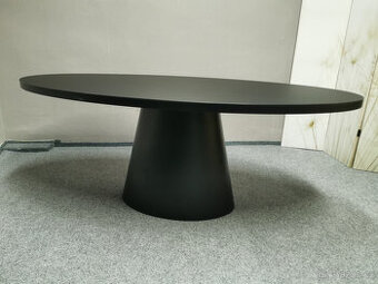 Nový černý ovál jídelní stůl REFLECTION