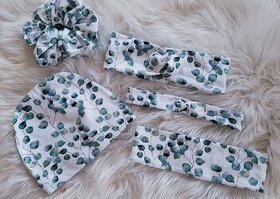 Set čepice a čelenek