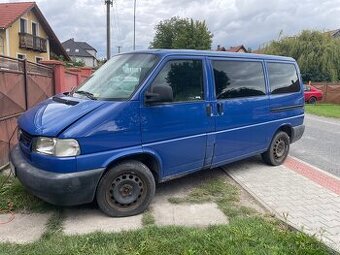 Vw caravelle t4 2,5 TDi na díly