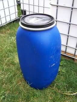Plastové sudy 120L - neumyté