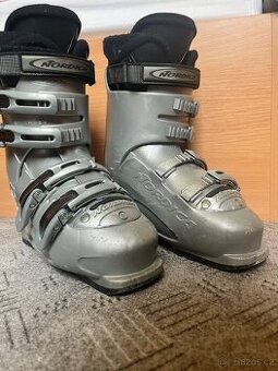 Dětské lyžařské boty Nordica