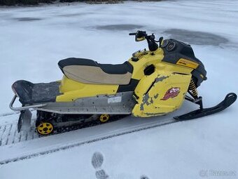 Skidoo freeride sněžný skůtr ski doo ski-doo