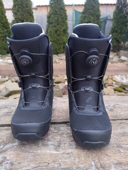 Set snowboard 146 cm a boty Gravity vel. 39,5