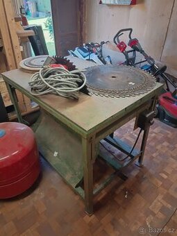 Prodam Oruzni Pilu (Crgularku) s kotoci