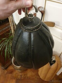 Kožená boxovací hruška