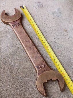 Plochý klíč 36 x 41 bronz