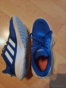 Sportovní boty modre