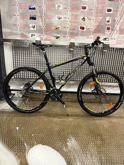 Horské kolo superior xc807