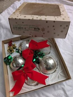 Retro vánoční ozdoby, koule