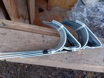 Nástřešní háky s podpěrou