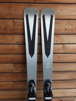 Exkluzivní lyže VIRUS CENTURION, 170 cm