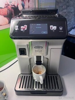 kávovar Delonghi