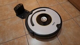 Robotický vysavač IRobot Roomba 620