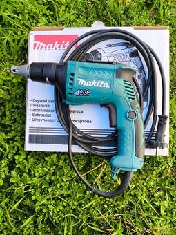 Makita FS4000