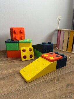Sada kostek FARVESPIL - 12 dílů bygge