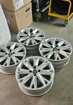 Prodám Alu disky 4x108 R17 Citroen Peugeot