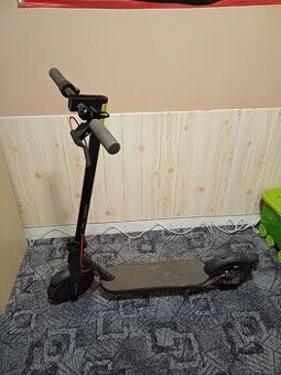 Elektrická koloběžka xiaomi