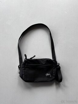Stussy kabelka