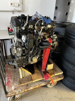 motor Mitsubishi L200 4N15
