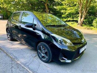 TOYOTA YARIS 1.5,r.v. 2012 55kW Hybrid AUTOMAT