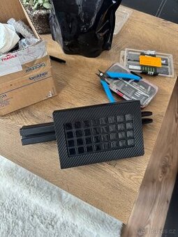Držák na Stream Deck XL/MK2 – ideální pro sim racing/leteck
