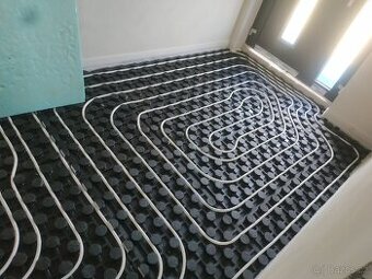 Nabízíme instalaci rozvodů vody, topení, plynu - 1