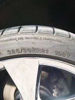 BMW kola chrom