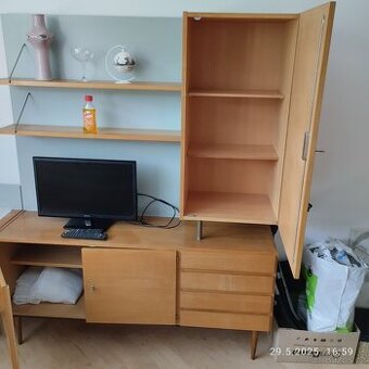 Nabízíme skříně