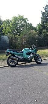 Suzuki GSX750F