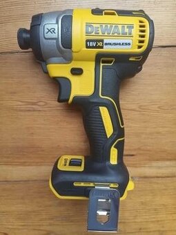 Nový Dewalt DCF887 Rázový utahovák