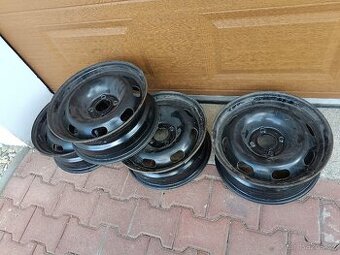 Prodám disky s Peugeotu 208