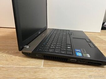Acer TravelMate 8573TG