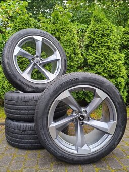 Audi Q8 různé sady kol nebo jen kola o velikosti 21-23"