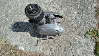 Motor Jawa 250