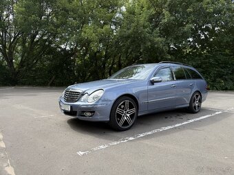 Mercedes Benz E 320 CDI (W211) rv.2004 TOP STAV
