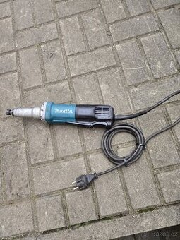 Makita GD0801C, přímá bruska s regulací rychlosti