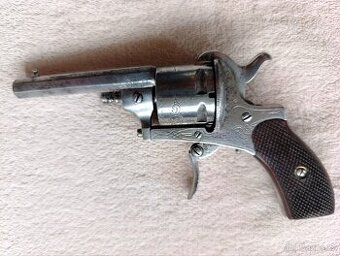 Historický Revolver lefacheux 1870 TOP STAV