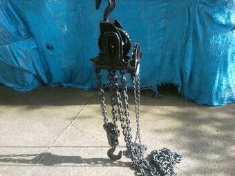 řetězový kladkostroj