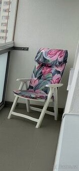 plastova polohovaci křesla 2 ks