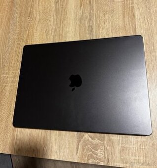 16palcový MacBook Pro s čipem M4