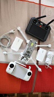 Prodám 2drony FIMI x8 SE 2022, a FIMI x8 Tele Max za -
