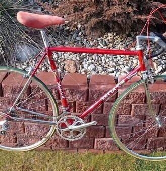 Vetta silniční kolo v původní barvě na sadě Shimano Golden