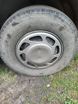 Pneumatiky 245/70/17,5